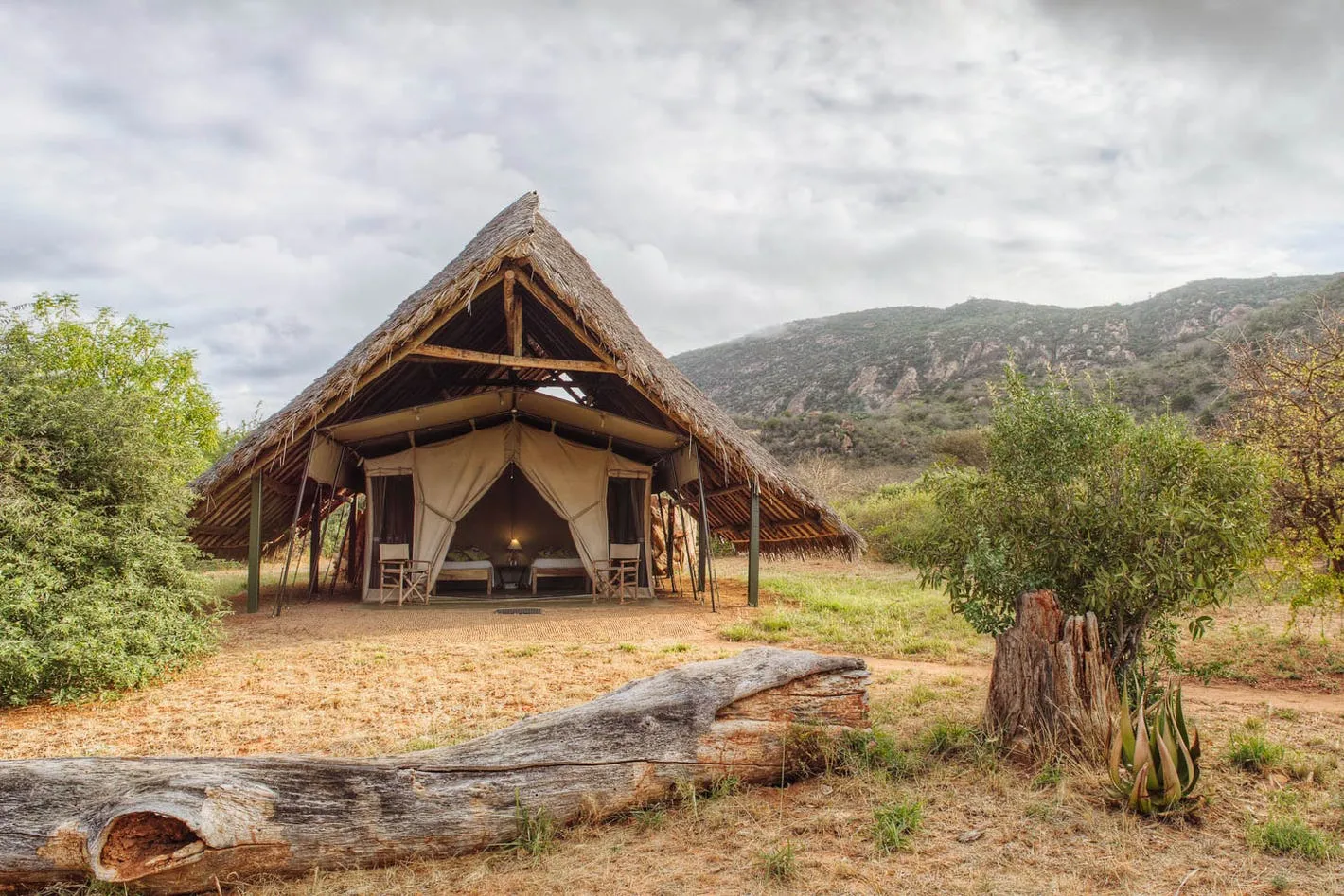 voyager-ziwani-tented-camp.webp
